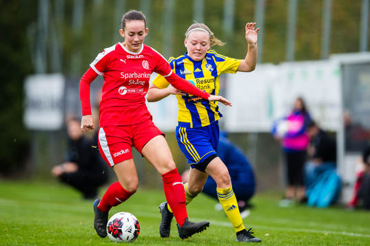 Dösjöbros Martina Sutalo och Eskilsminnes Nova Karlsson