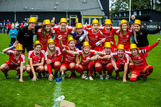 Bläddra bland fler bilder av Fotboll, Division 1 Södra, Eskilsminne - Dösjöbro
