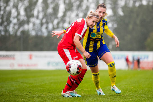 Dösjöbros Julia Lennartsson och Eskilsminnes Kajsa