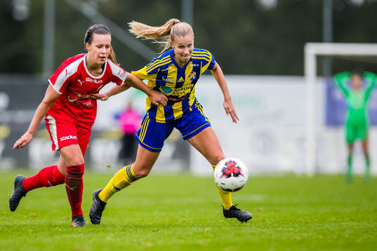 Dösjöbros Josefine Carlsson och Eskilsminnes Julia Nyberg
