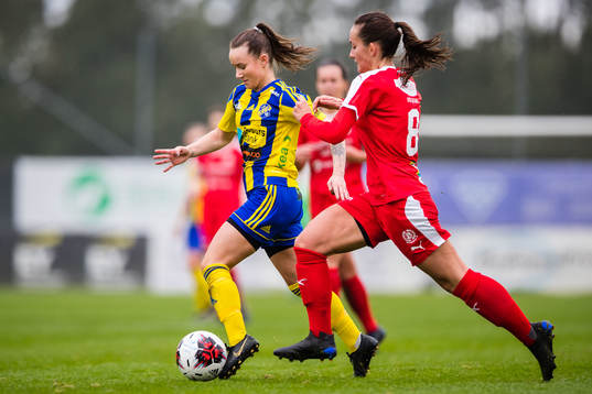 Eskilsminnes Sanna Nilsson och Dösjöbros Martina Sutalo
