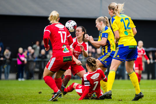 Eskilsminnes Julia Nyberg Spets
