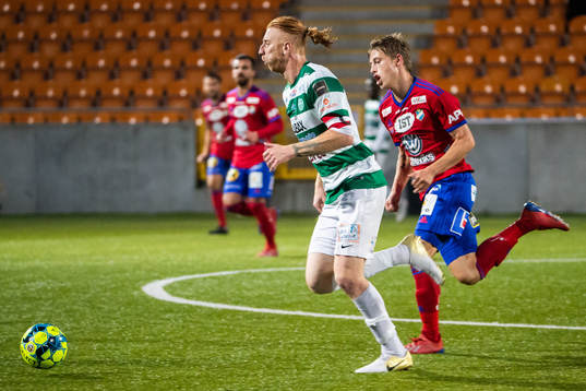 Västerås Calle Svensson och Östers Anton Andreasson