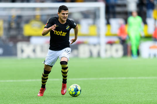 s Tarik Elyounoussi