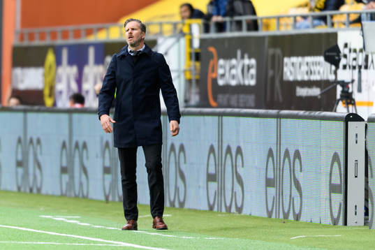 s tränare Rikard Norling deppar