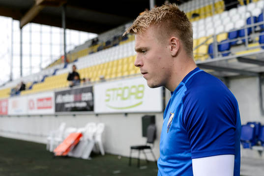 IFK Norrköpings målvakt Isak Pettersson före
