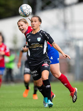 Göteborgs Julia Zigiotti Olme före Vittsjös Catherine