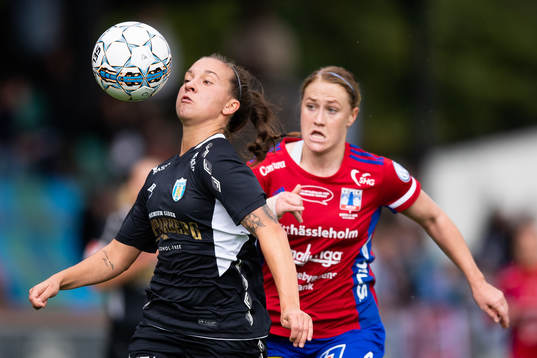 Göteborgs Julia Zigiotti Olme före Vittsjös Catherine