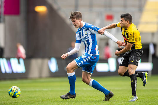 IFK Göteborgs Emil Holm och Häckens Paulinho