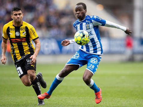 Häckens Paulinho och IFK Göteborgs Alhassan Yusuf