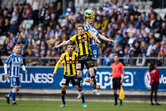Häckens Erik Friberg och IFK Göteborgs Giorgi Kharaishvili