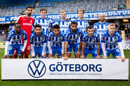 IFK Göteborgs startelva uppe fr.v. målvakt Ioannis