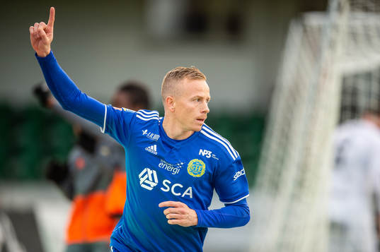 Sundsvalls Tobias Eriksson jublar