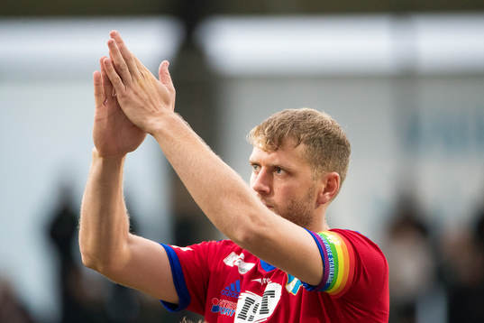 Östers Stefan Karlsson innan fotbollsmatchen i Superettan