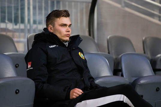 Hammarbys Marcus Degerlund innan fotbollsmatchen i