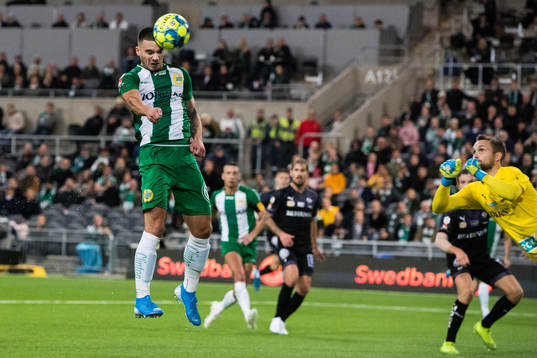 Hammarbys Vladimir Rodic nickar in 1-1