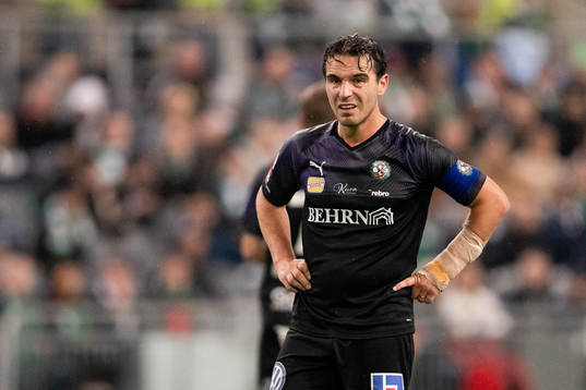 Örebros Nordin Gerzic deppar