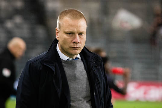 Hammarbys tränare Stefan Billborn innan fotbollsmatchen i