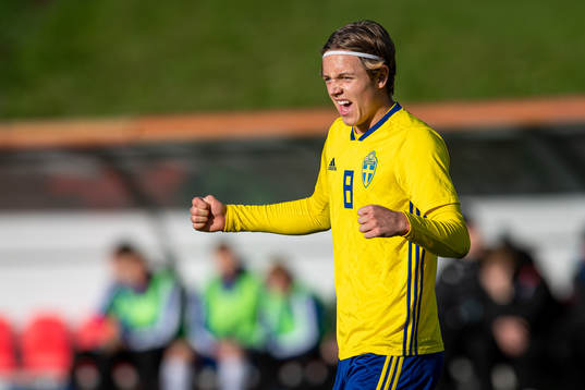 Sveriges Ludvig Nåvik jublar