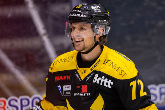 Västerås Viktor Hertzberg jublar