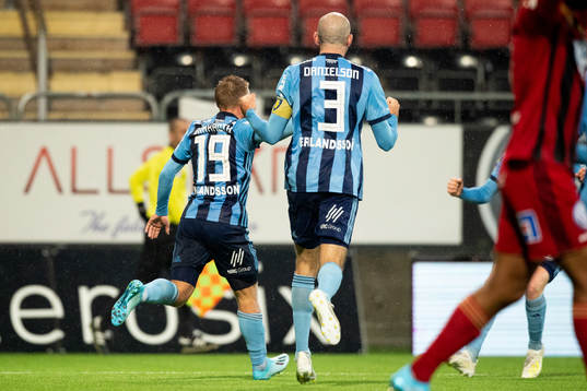 Djurgårdens Nicklas Bärkroth jublar
