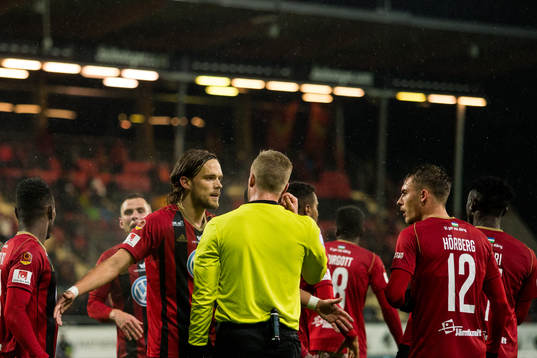 Östersunds Tom Pettersson reagerar på domslut av