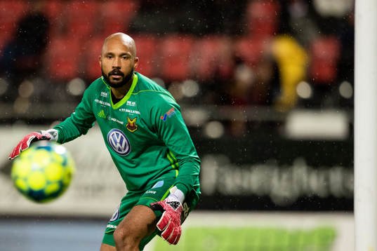 Östersunds målvakt Aly Keita