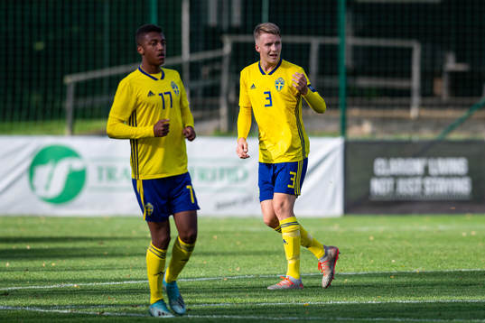 Sveriges Nuha Jatta och Casper Widell
