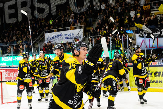 Västerås Jesper Johansson jublar