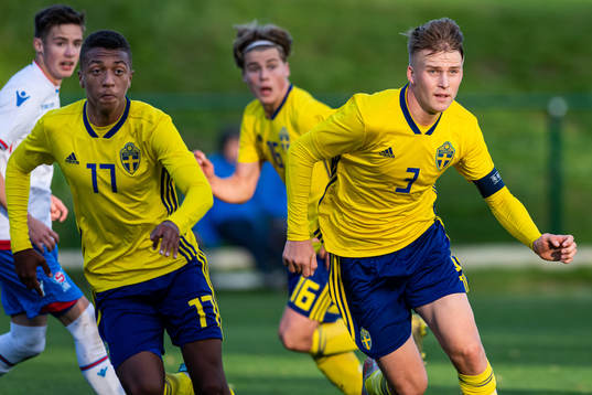 Sveriges Nuha Jatta och Casper Widell