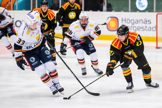 Djurgårdens Linus Hultström och Brynäs Emil Forslund
