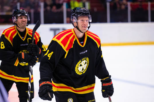 Brynäs Nicklas Danielsson jublar