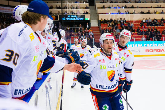 Djurgårdens Niclas Bergfors jublar