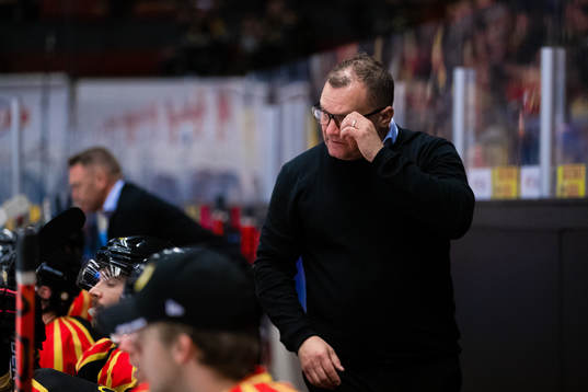 Brynäs tränare Magnus Sundquist deppar