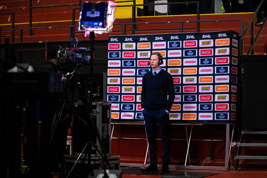 C moras studio med Djurgårdens tränare Robert Ohlsson