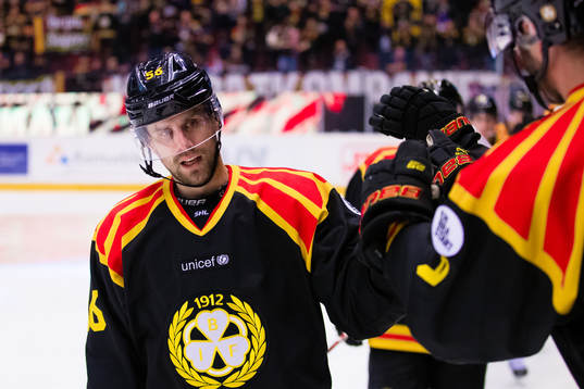 Brynäs Jonathan Sigalet jublar