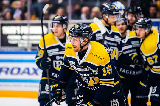 s Joakim Andersson jublar