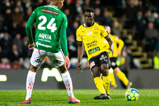 Jönköpings Amir Al-Ammari och Mjällbys Bubacarr Jobe