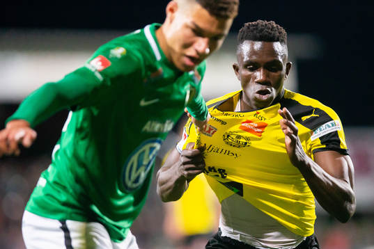 Jönköpings Amir Al-Ammari och Mjällbys Bubacarr Jobe