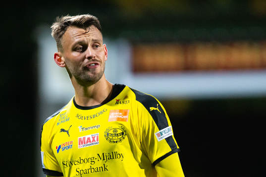 Mjällbys Max Watson deppar