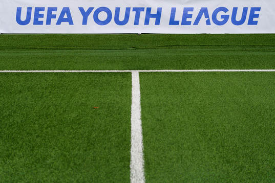 Skylt med UEAF youth league