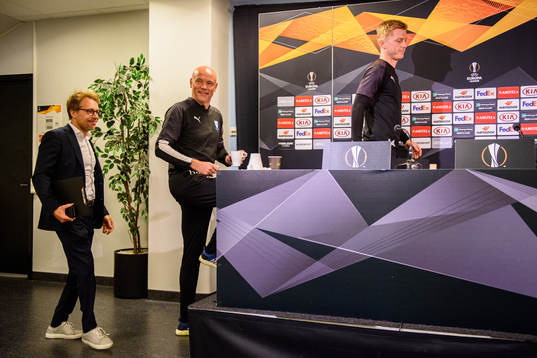 Communications officer Peter Åhlander, Uwe Rösler, head