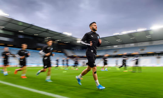 Bläddra bland fler bilder av Football, Europa League, Malmö FF, Press conference & Practice