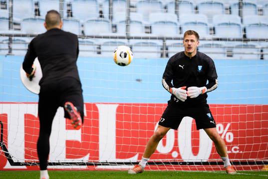 Goalkeeper Johan Dahlin of Malmö FF