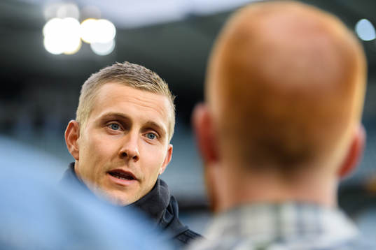 Karl-Johan Johnsson goalkeeper of FC Köpenhamn talks with