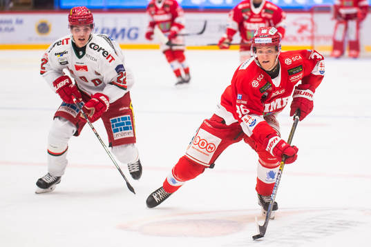Timrås Léon Lerebäck och Modos Jonathan Johansson