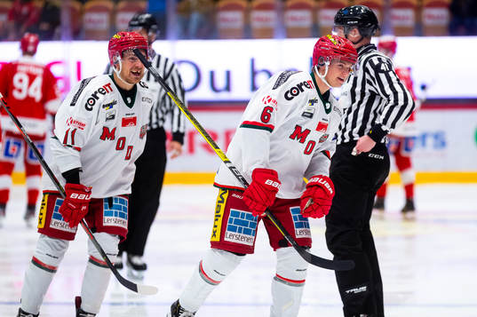 Modos Mattias Norlinder jublar