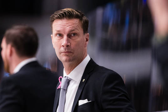 Färjestads huvudtränare Johan Pennerborn