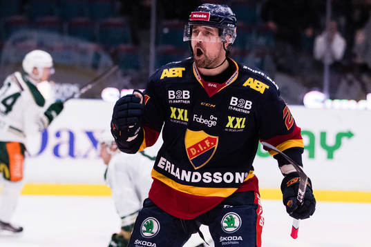 Djurgårdens Patrik Berglund jublar