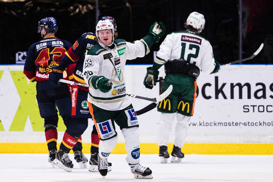 Färjestads Linus Arnesson jublar